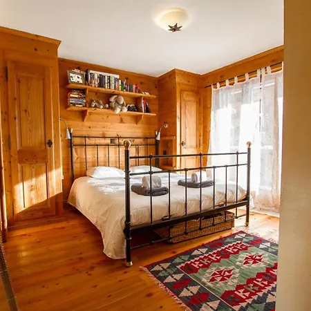 Apartment Spacious 2 Bedroom Close To The Sports Centre